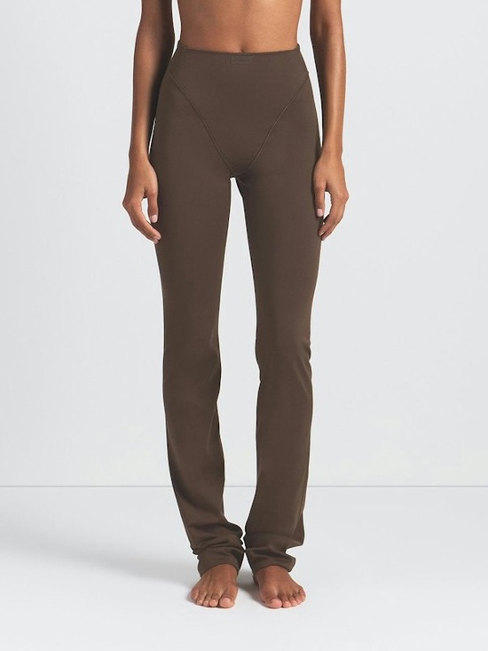 SKIMS Pants - NIKE SKIMS V PANEL STRAIGHT LEGGINGS DARK SEPIA M